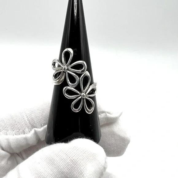 .925 Sterling Silver Double Flower Ring - Picture 5 of 17